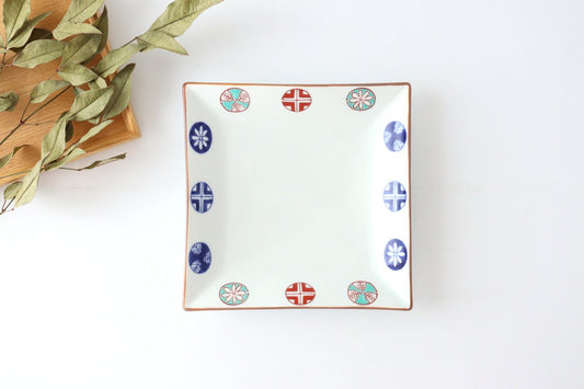 Corner plate, porcelain, dyed Nishiki round pattern, Arita ware