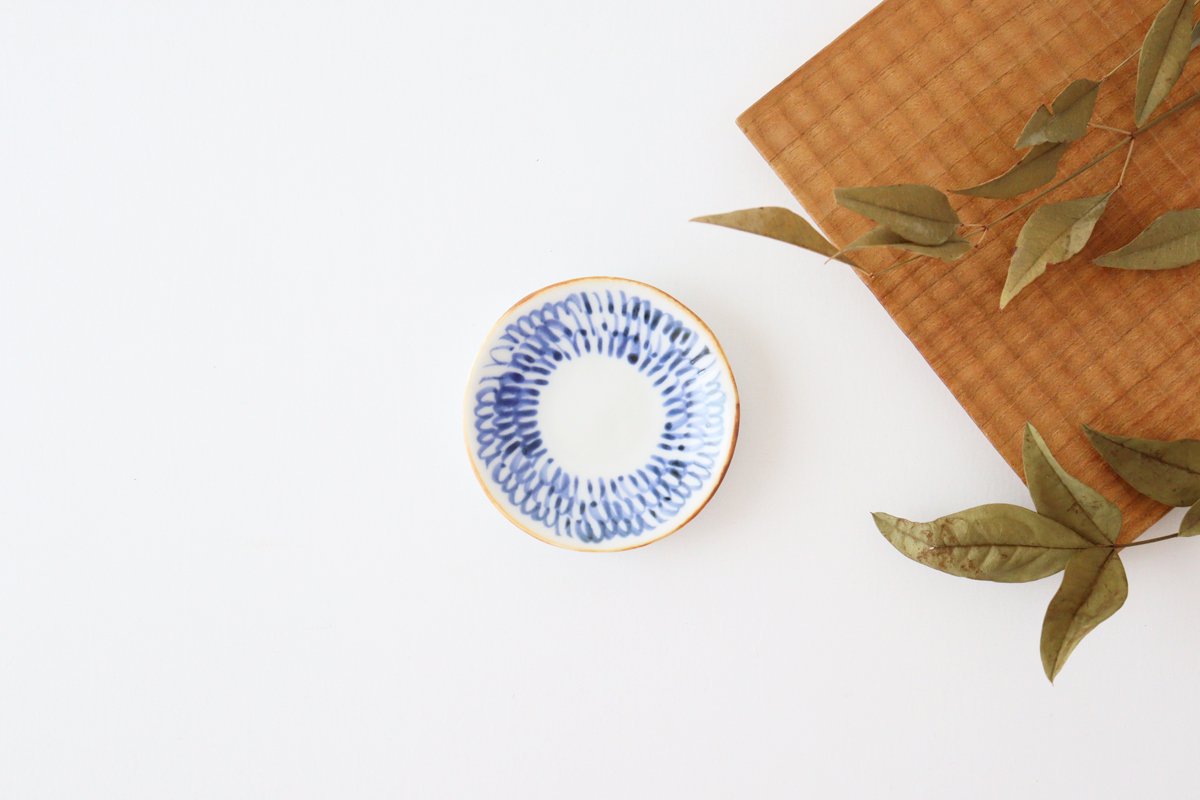 Round bean plate, minced arabesque, porcelain, Arita ware