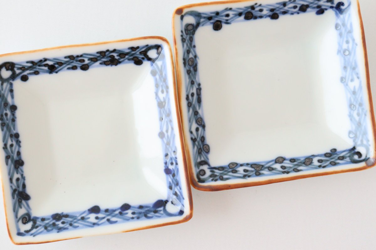 Square Sauce Plate Blue-lined Pattern | Arita Ware