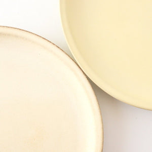 Round plate 21cm ivory pottery Sucre Hasami ware