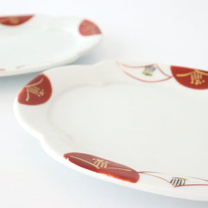 Mukuro plate, red camellia, porcelain, Kurochin kiln, Mino ware