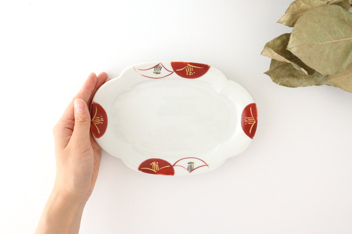 Mukuro plate, red camellia, porcelain, Kurochin kiln, Mino ware