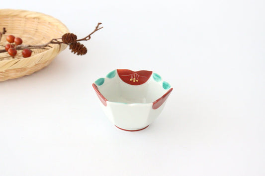Small bowl, red camellia, porcelain, Kurochin kiln, Mino ware