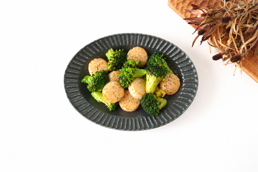 Oval Platter Chrysanthemum Black | Mino Ware