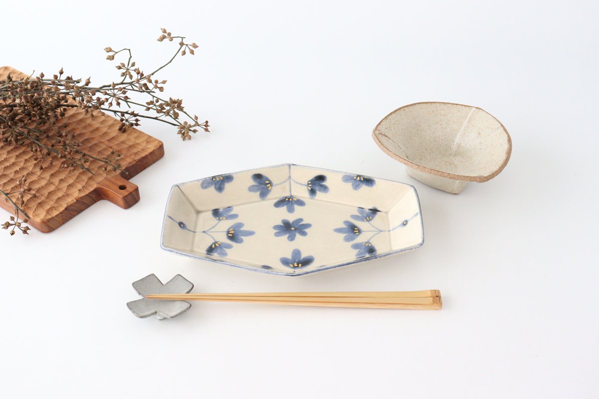 Hexagonal long plate, semi-porcelain, flower pattern, Arita ware