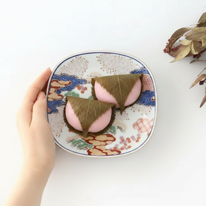 Round Plate Spring and Autumn Pattern | Arita Ware