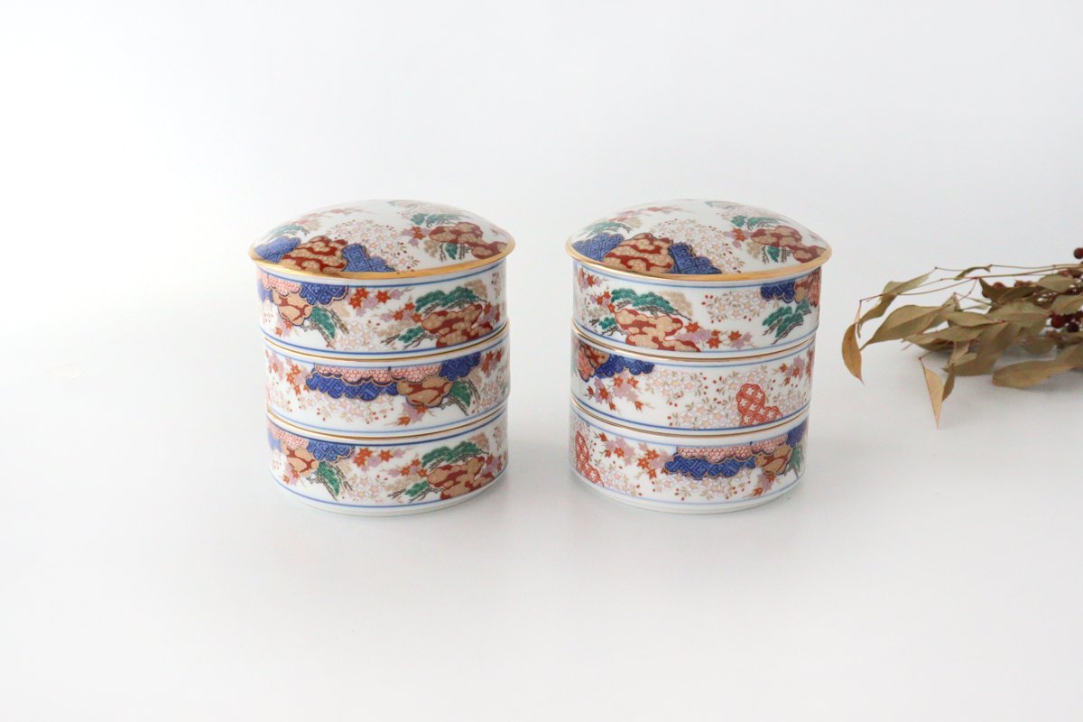 Three-tier heavy spring and autumn pattern porcelain Arita ware