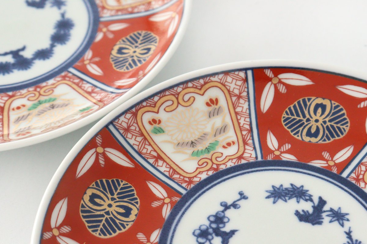 Rinkurou Kiln Small Round Plate Old Imari Style Flower Pattern 12cm/4.7in | Hasami Ware