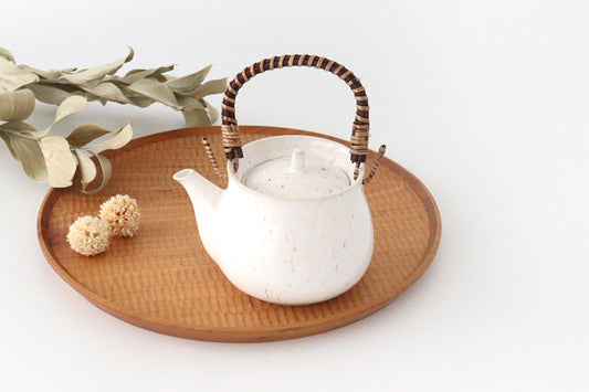 Earthenware pot, white kiln glaze, porcelain, Mino ware
