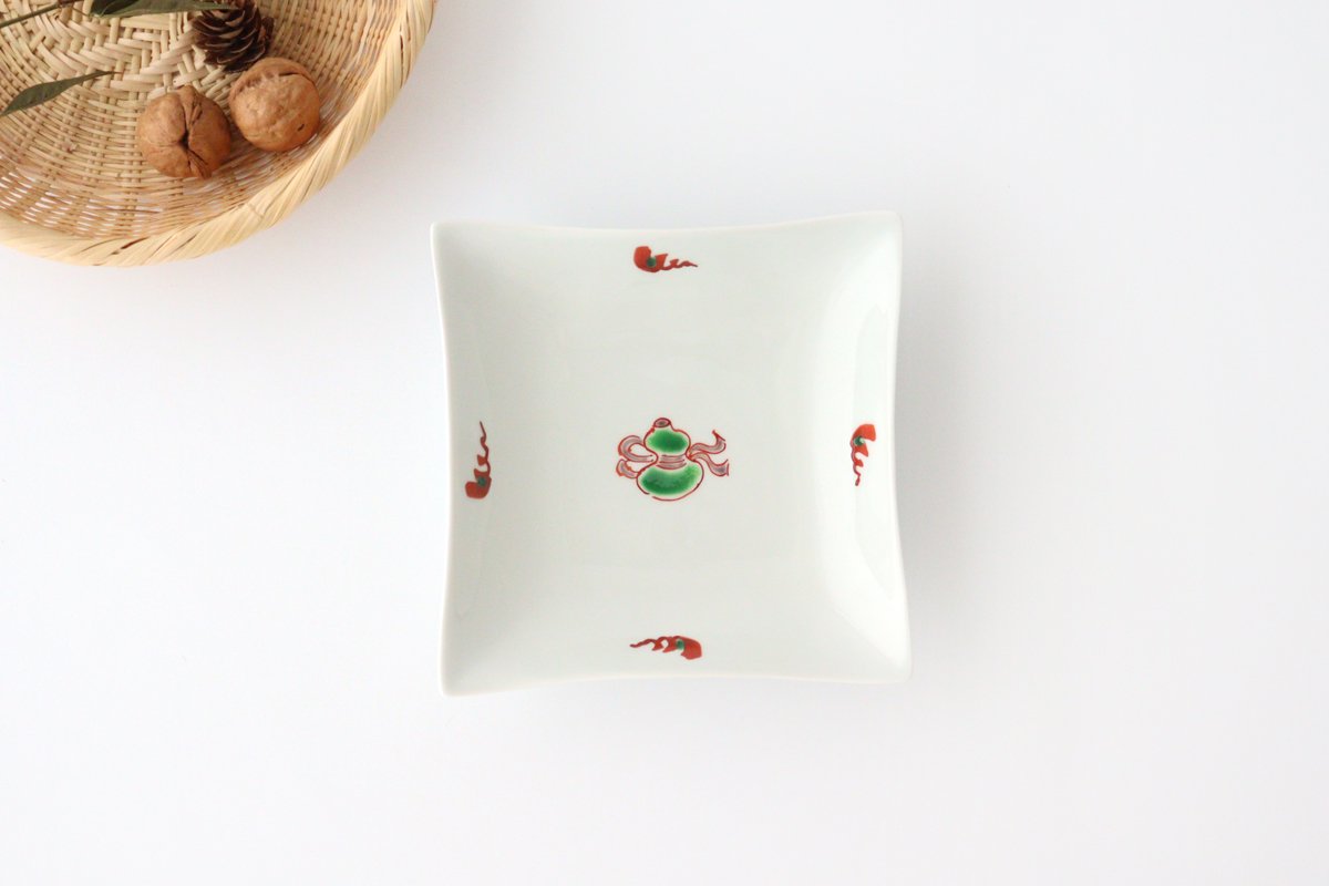 Multi-corner plate Colored hisago porcelain Hasami ware