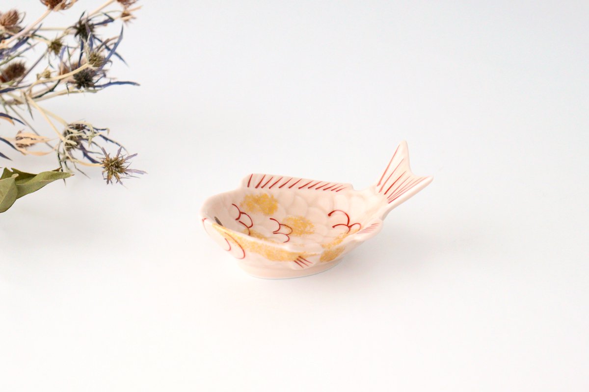 Sea bream-shaped Small Plate Pink and Gold｜Arita Ware