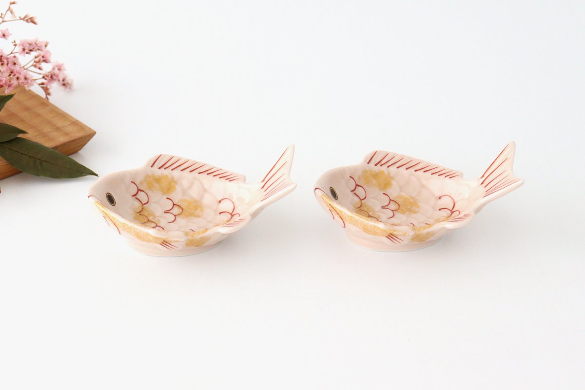 Sea bream-shaped Small Plate Pink and Gold｜Arita Ware