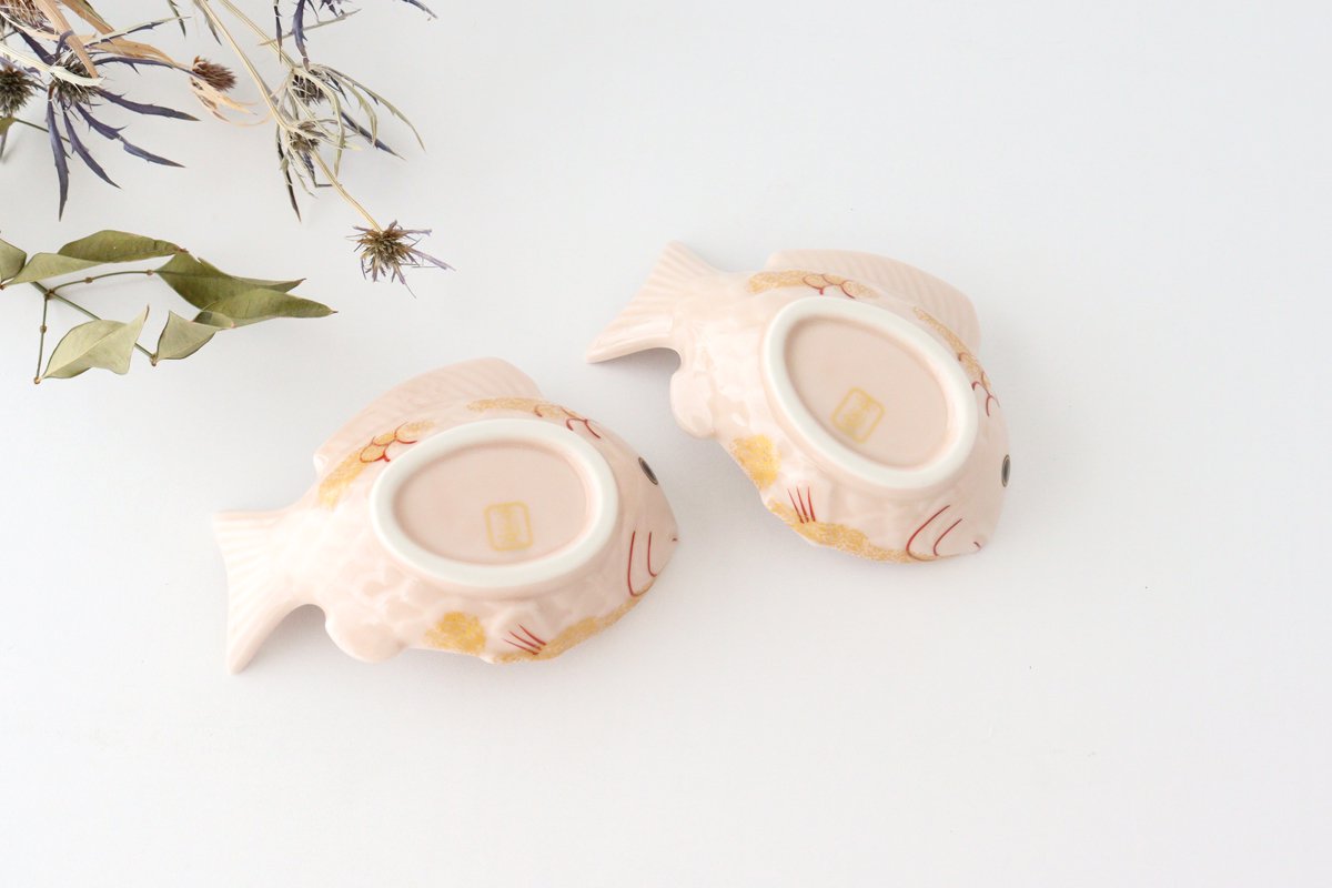 Sea bream-shaped Small Plate Pink and Gold｜Arita Ware