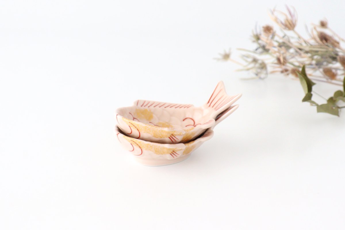 Sea bream-shaped Small Plate Pink and Gold｜Arita Ware