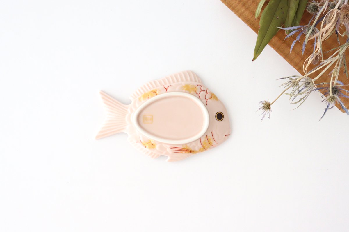 Sea Bream Shaped Plate Light cherry blossom and Gold | Arita Ware