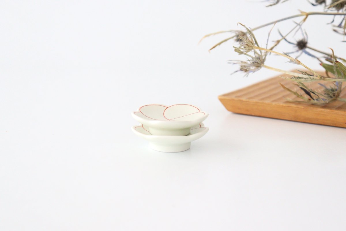 Chopstick Rest White Plum | Hashioki Arita Ware