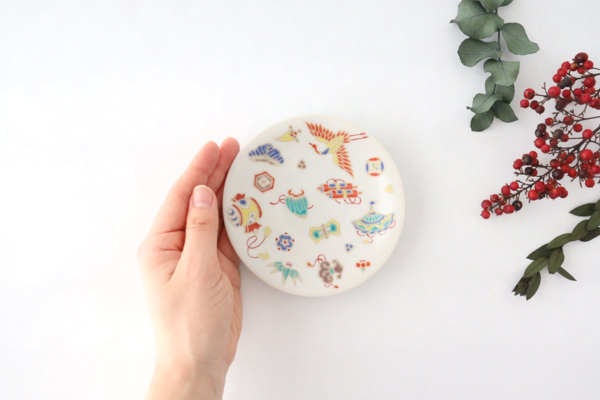 Seikou Kiln Lucky Small Plate Treasure｜Kutani Ware