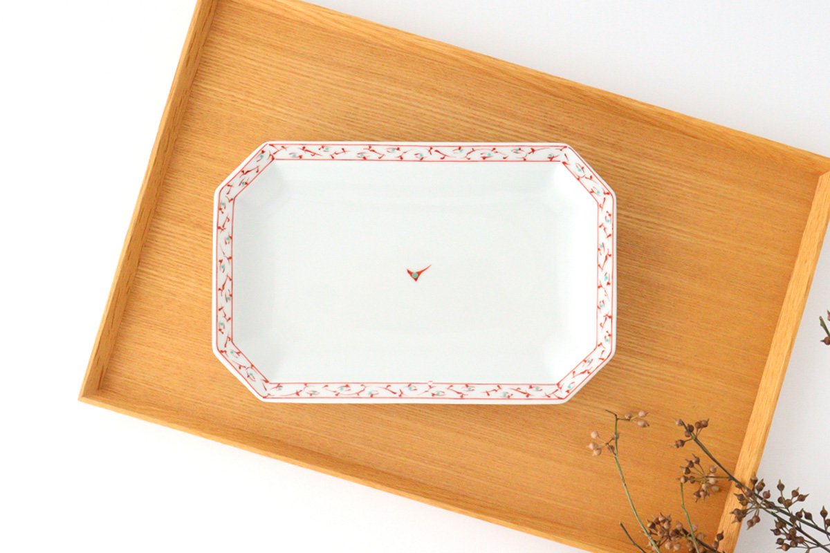 Octagonal Plate Red Arabesque | Hasami Ware