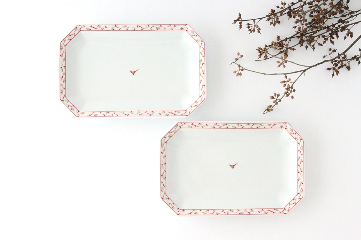 Octagonal Plate Red Arabesque | Hasami Ware