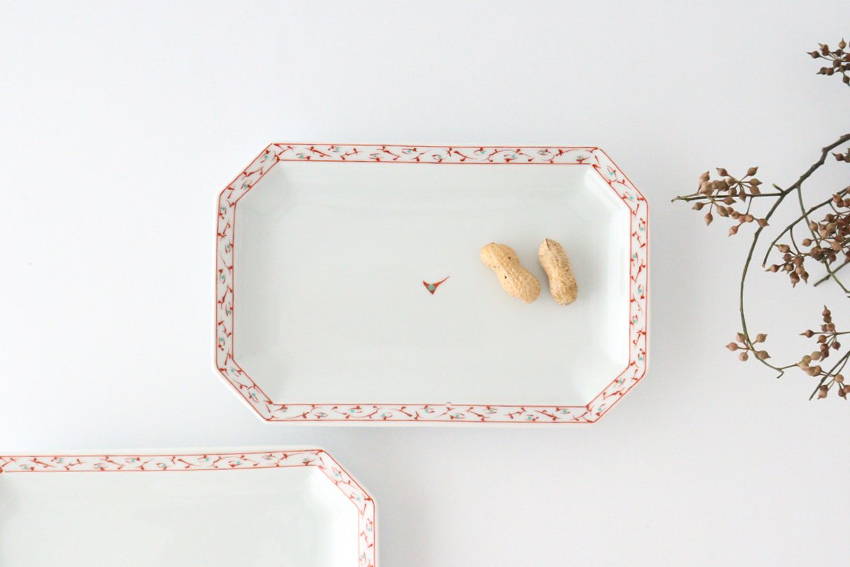 Octagonal Plate Red Arabesque | Hasami Ware