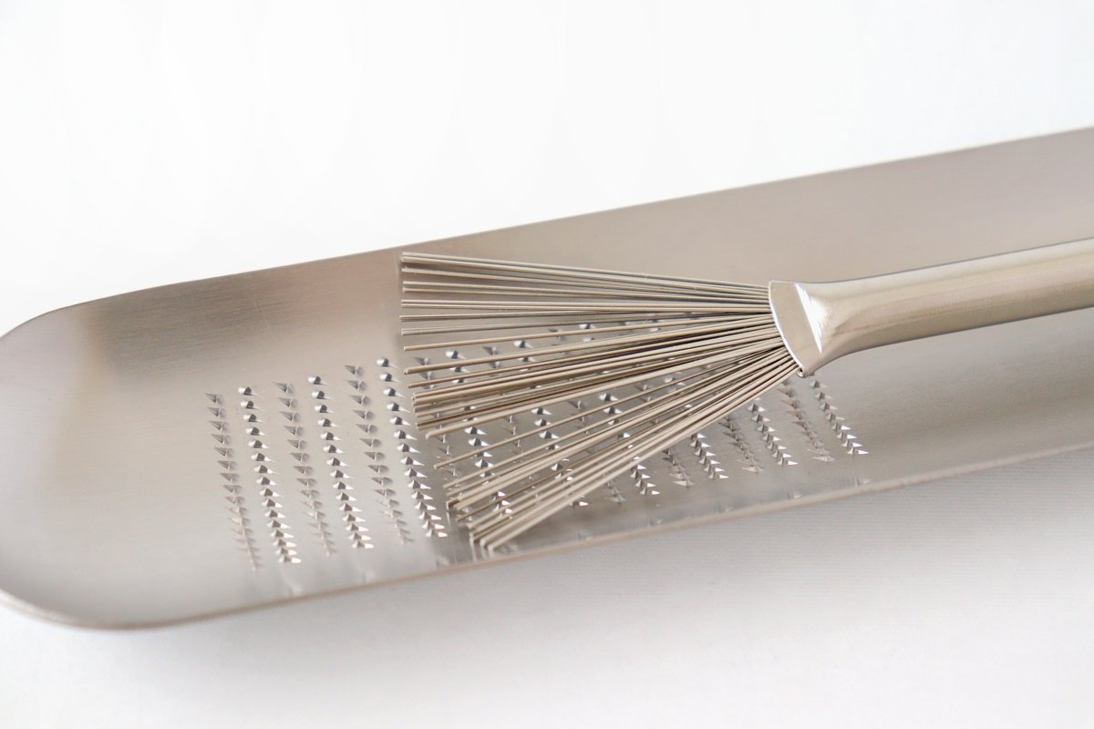 Yoshikawa Grater Brush (Hake)