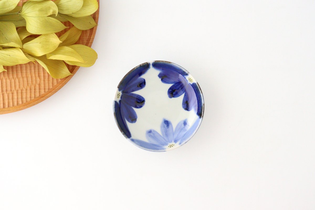 Small Round Plate Blue Flower | Hasami Ware