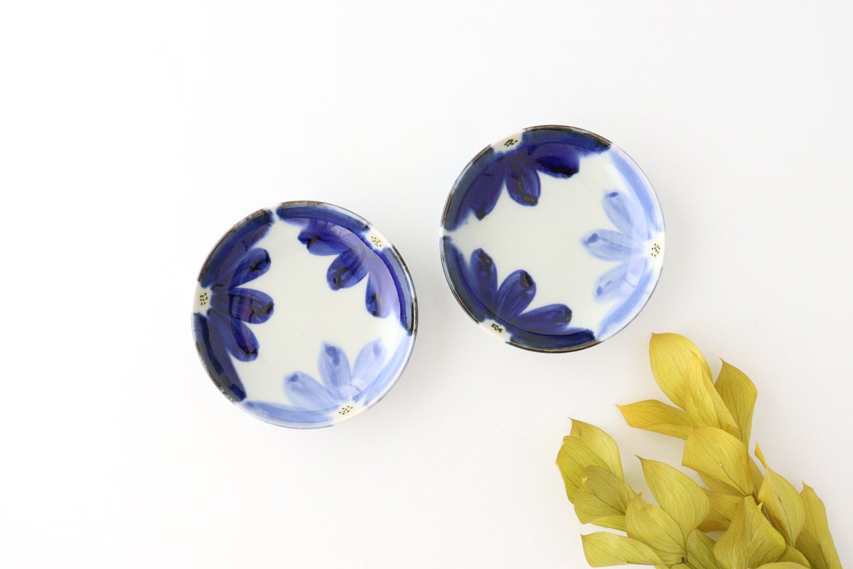 Small Round Plate Blue Flower | Hasami Ware