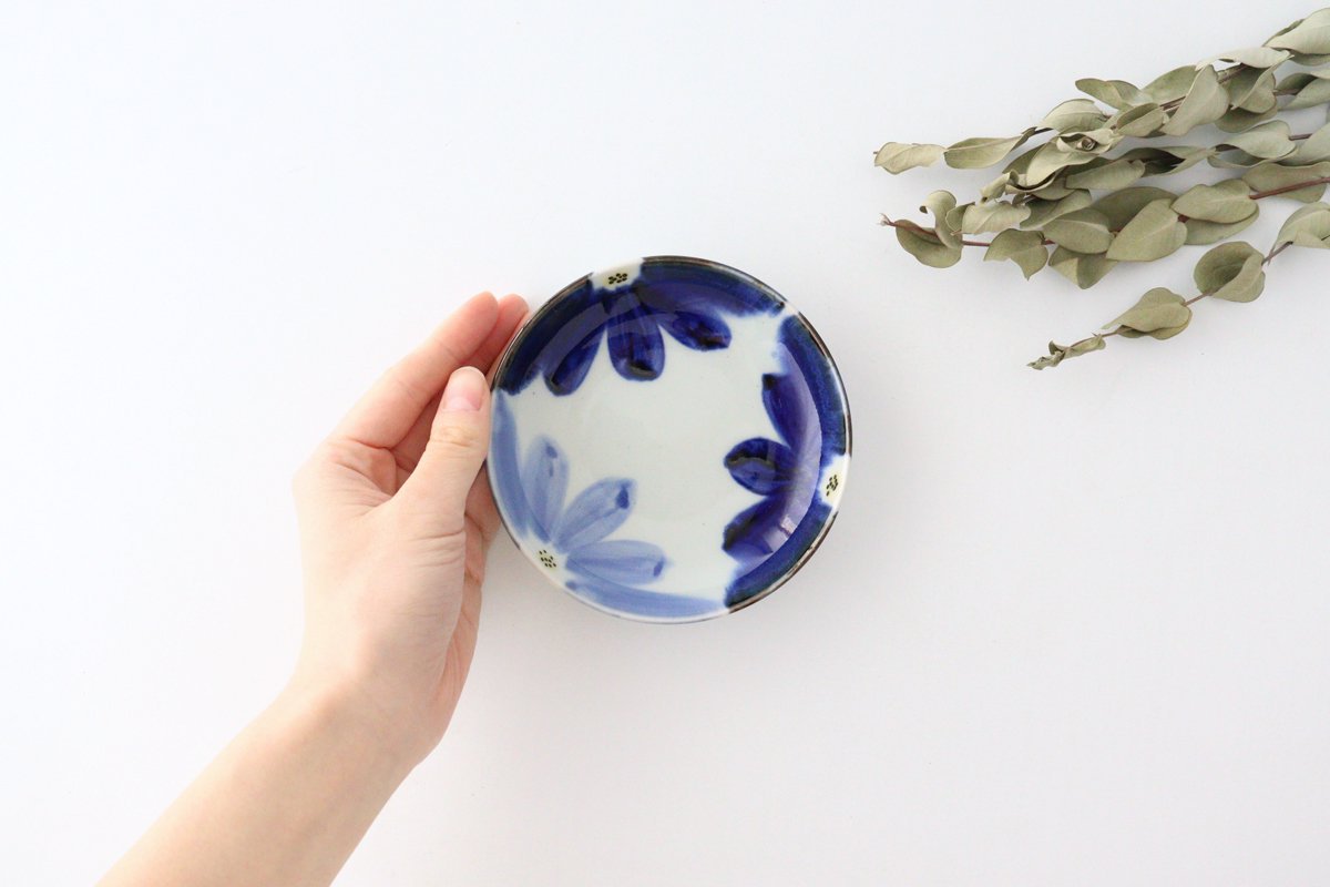 Small Round Plate Blue Flower | Hasami Ware