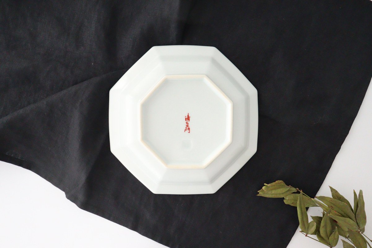 Octagonal Plate Butterfly 21cm/8.3in | Hasami Ware