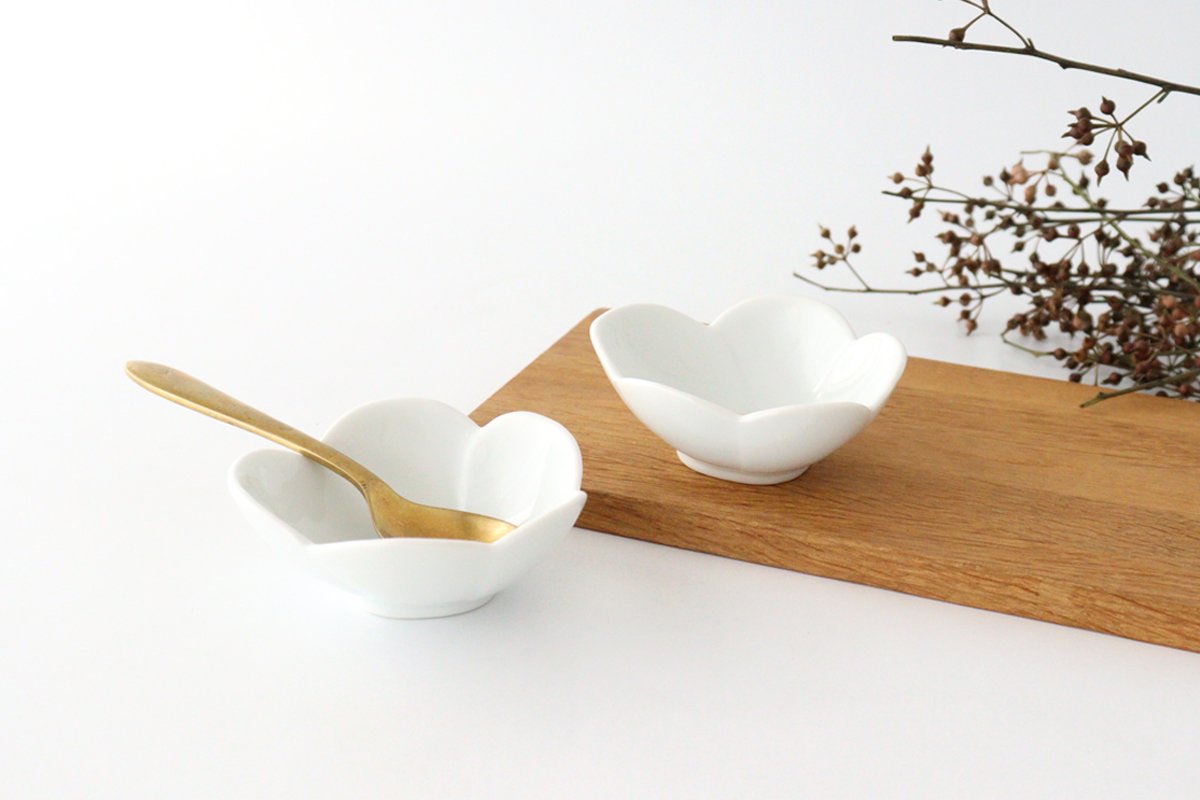 Small Bowl White Camellia | Kobachi Arita Ware