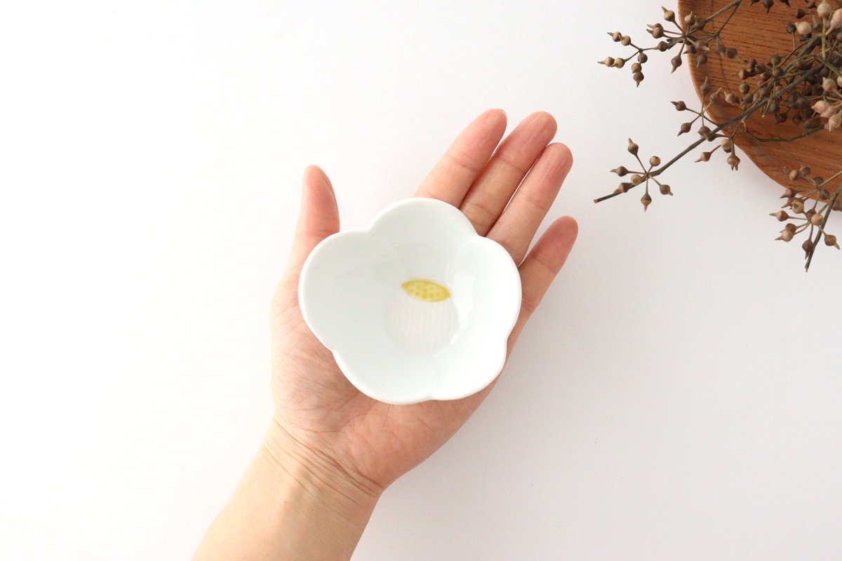 Small Bowl White Camellia | Kobachi Arita Ware