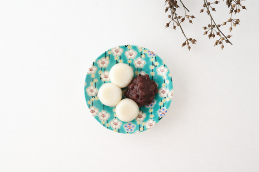 Seikou Kiln Lucky Small Plate PlumbKutani Ware