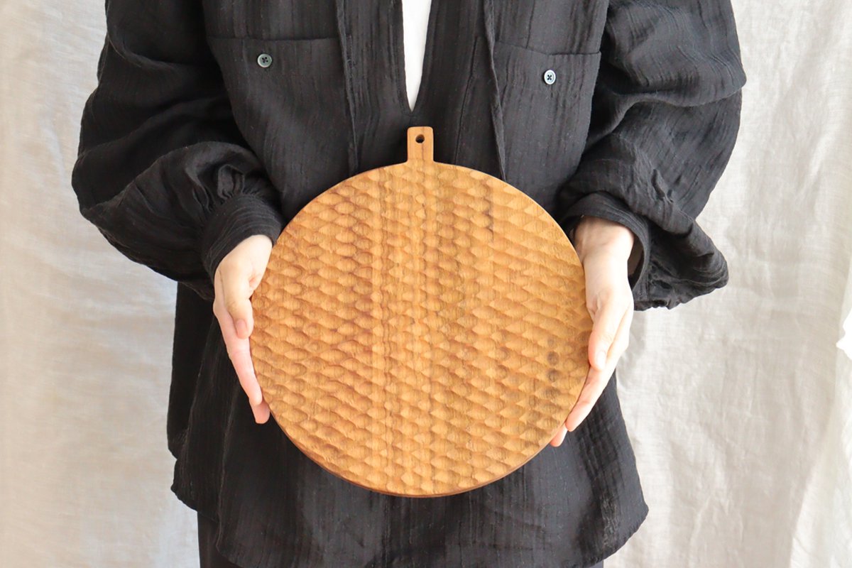 Cutting Board Round 27cm/10.6in natural wood