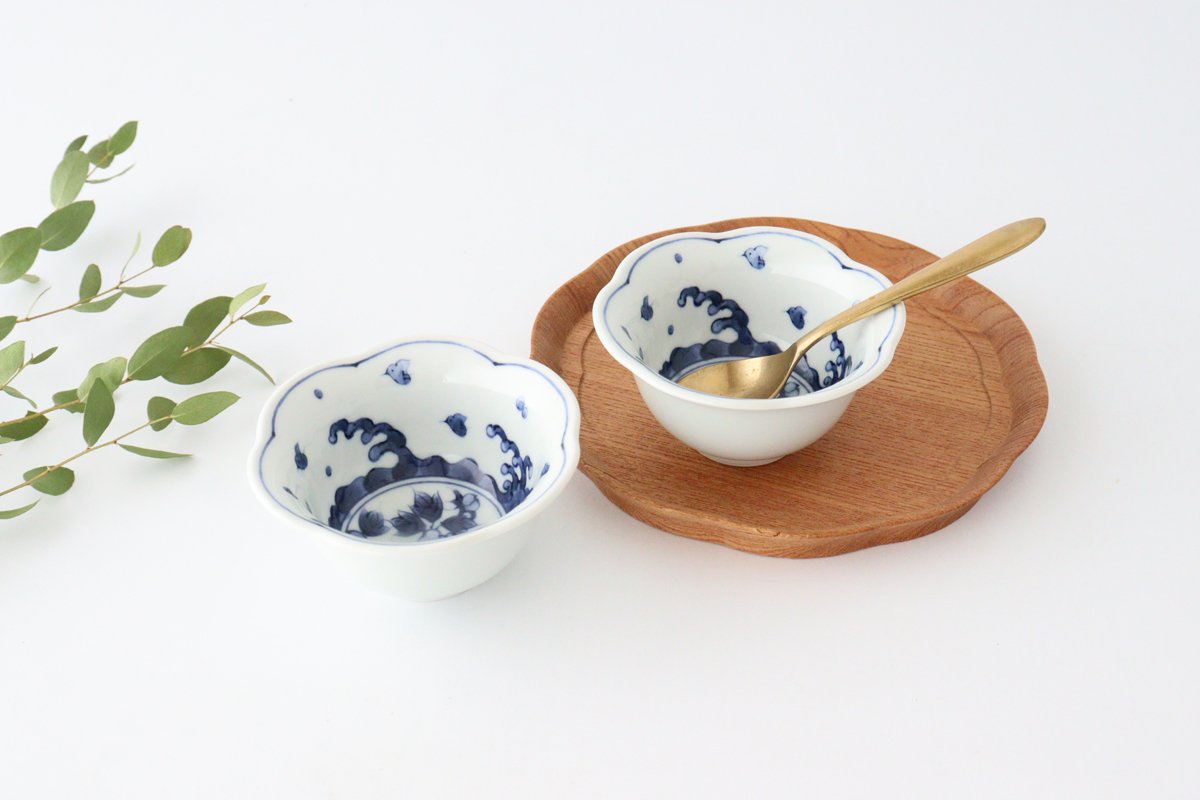 Flower-shaped Small Bowl Wave,Chidori and Flower | Kobachi Hasami Ware