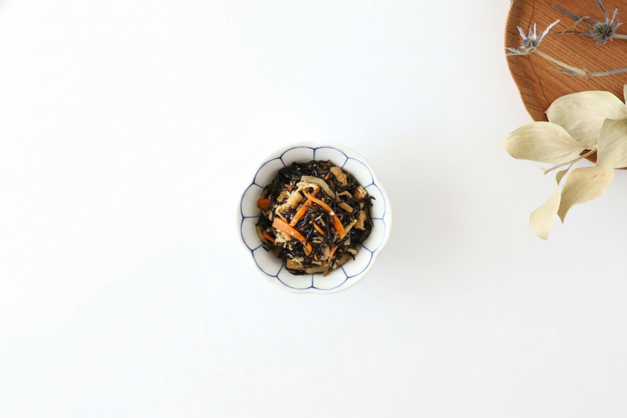 Flower-shaped Small Bowl Blue Chrysanthemum | Hasami Ware