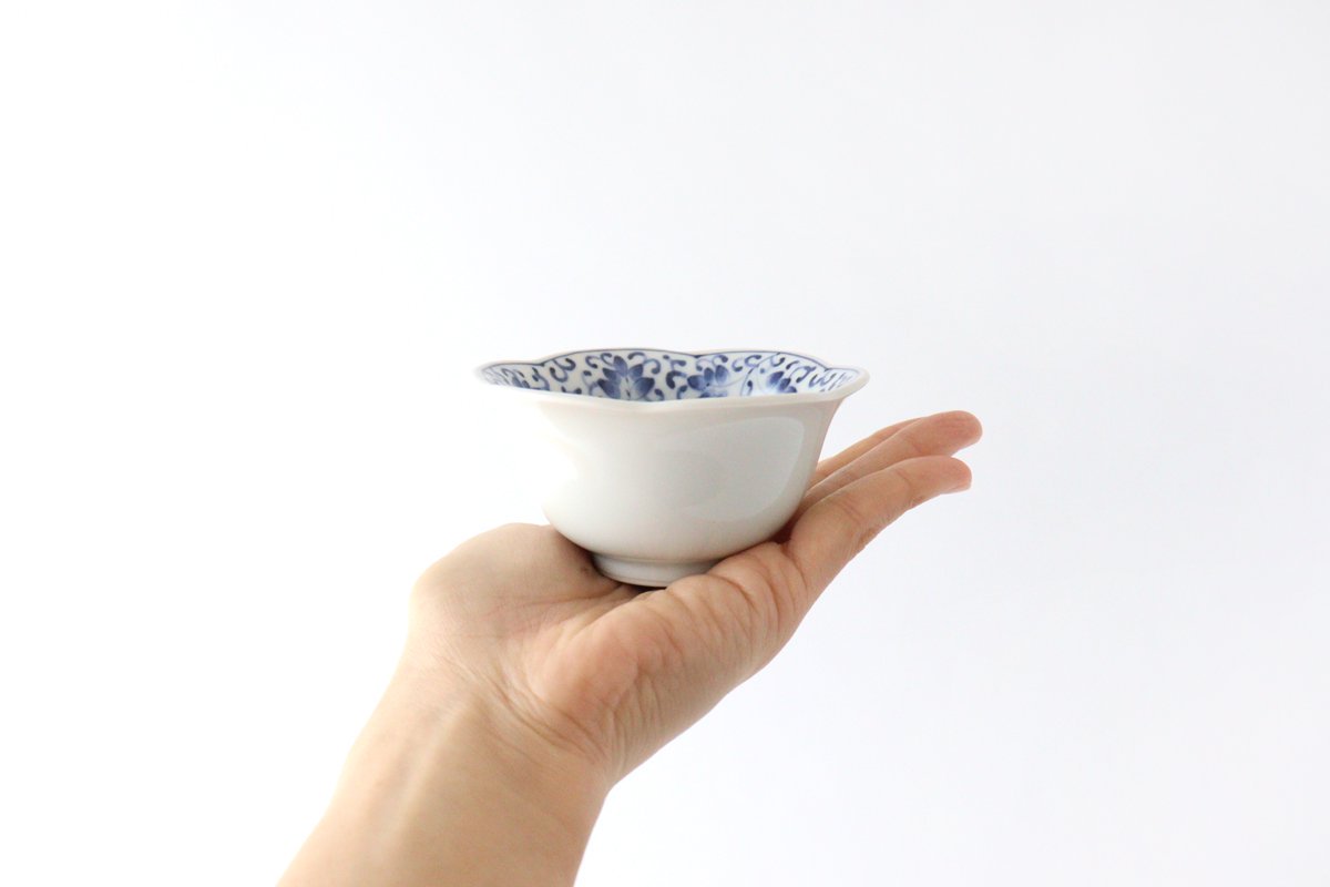 Flower-shaped Small Bowl Small Arabesque | Kobachi Hasami Ware