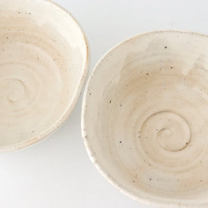 Round Deep Bowl Kohiki | Kobchi Mino Ware