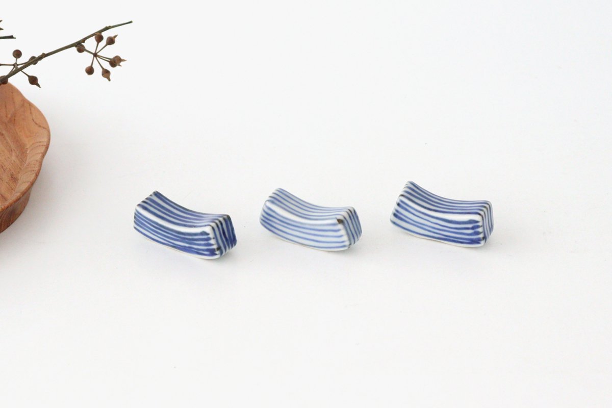 Chopstick Rest Tokusa Blue | Hashioki Arita Ware