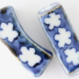 Chopstick Rest Blue Small Flowers | Hashioki Arita Ware