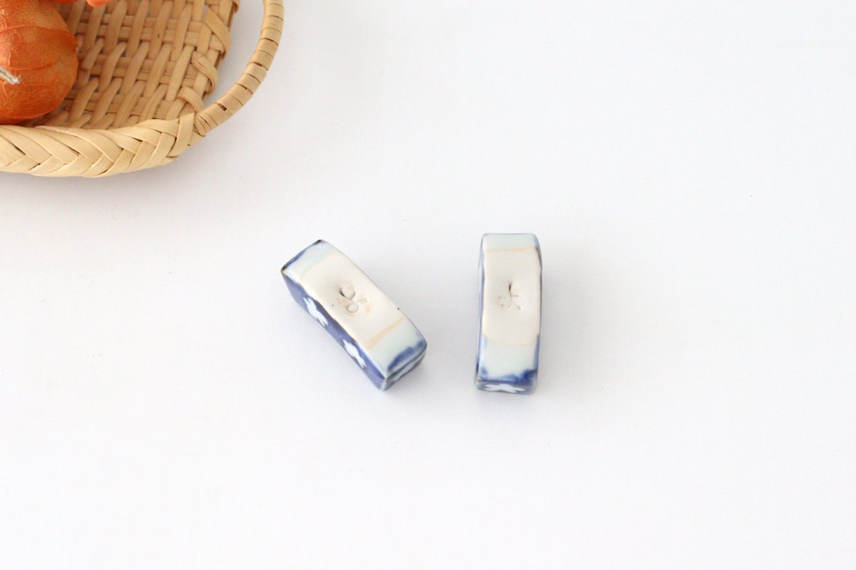 Chopstick Rest Blue Small Flowers | Hashioki Arita Ware