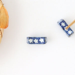 Chopstick Rest Blue Small Flowers | Hashioki Arita Ware