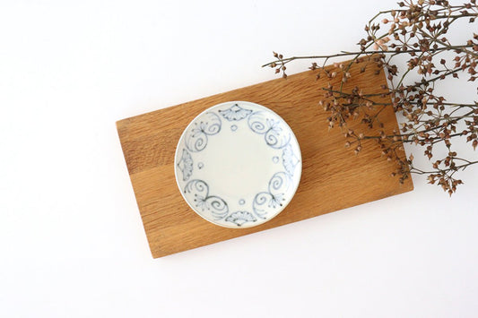 Small Round Plate Blue Western Flower Arabesque 7.6㎝・3in | Arita Ware