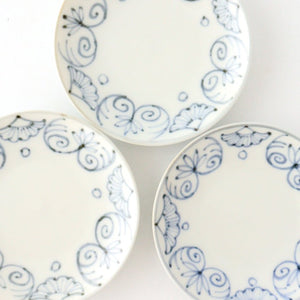 Small Round Plate Blue Western Flower Arabesque 7.6㎝・3in | Arita Ware