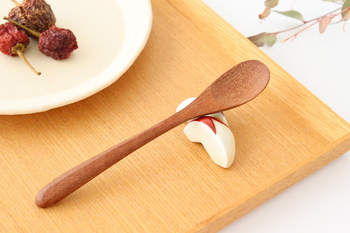 Chopstick Rest Apple Bunny | Hashioki Hasami Ware