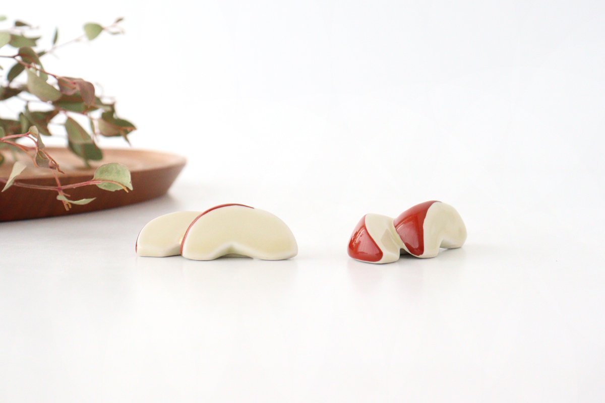 Chopstick Rest Apple Bunny | Hashioki Hasami Ware