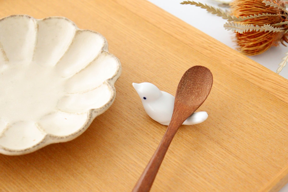 Chopstick Rest Small Bird Light White | Hashioki Hasami Ware