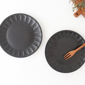 Serving Plate Flower-shape Matte Black | Mino Ware