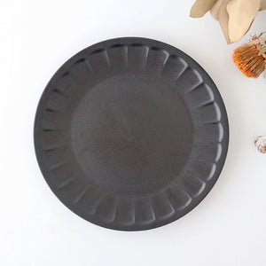 Flower-shaped Plate Matte Black L | Mino Ware