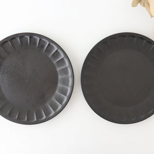 Flower-shaped Plate Matte Black L | Mino Ware