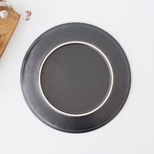 Flower-shaped Plate Matte Black L | Mino Ware